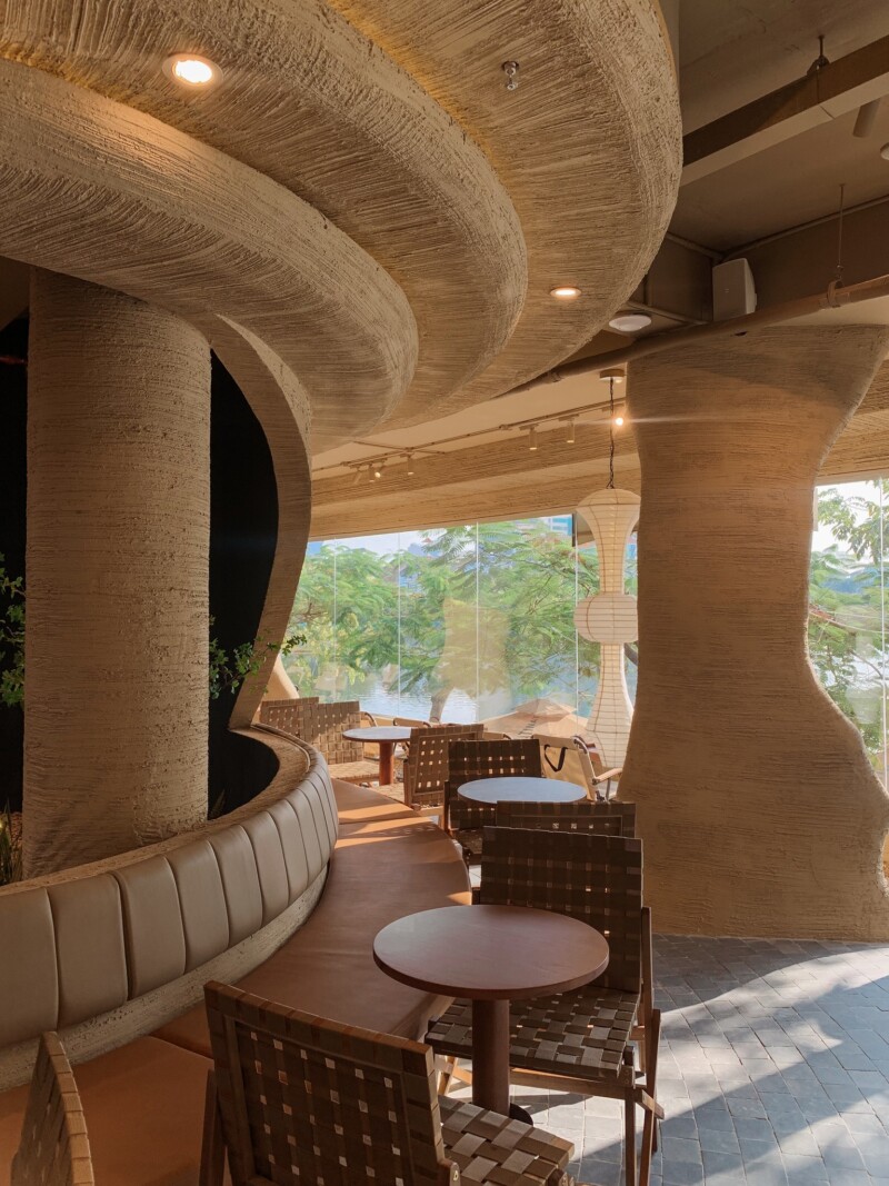 Thi Công Sơn Hiệu Ứng Cho Chuỗi Quán Cafe Catinat