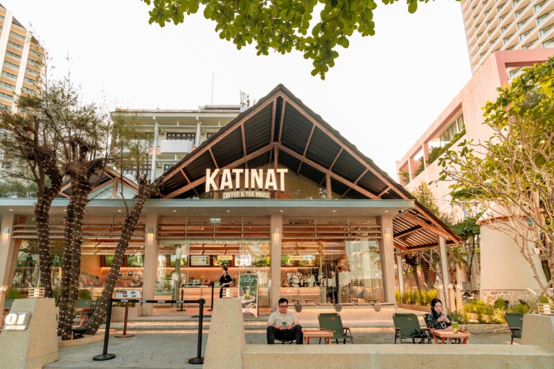 Thi Công Sơn Hiệu Ứng Cho Chuỗi Quán Cafe Catinat