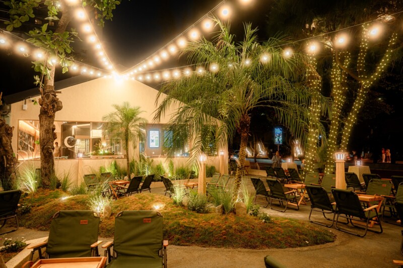 Thi Công Sơn Hiệu Ứng Cho Chuỗi Quán Cafe Catinat