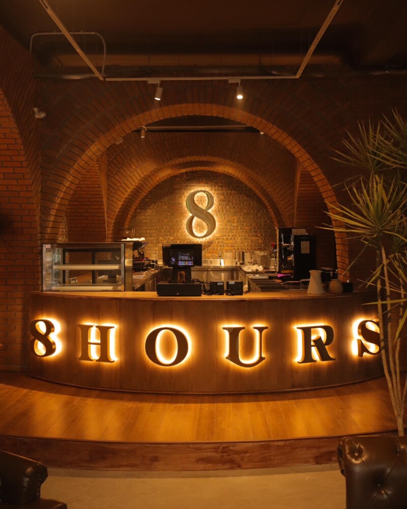 Thi Công Sơn Hiệu Ứng Rơm Đất Quán Cafe 8Hours Tại Hà Nội