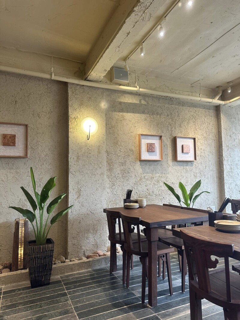 Dự án thi công sơn hiệu ứng đất nện Nhà Hàng Mâm Nhà Hà Nội