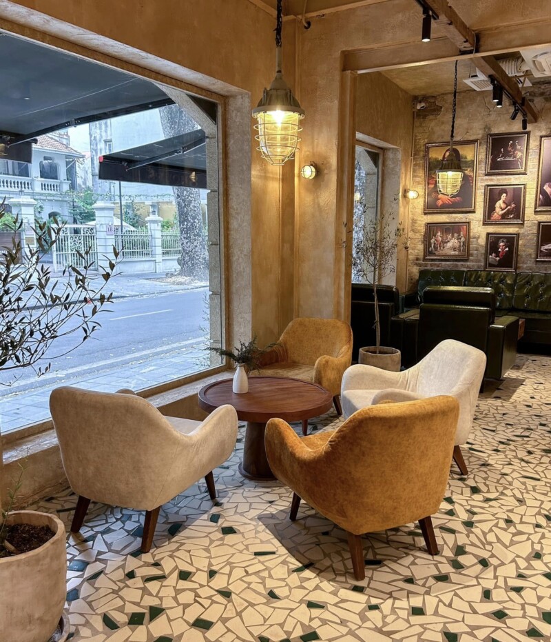 Mẫu quán cafe sử dụng sơn hiệu ứng tạo điểm nhấn